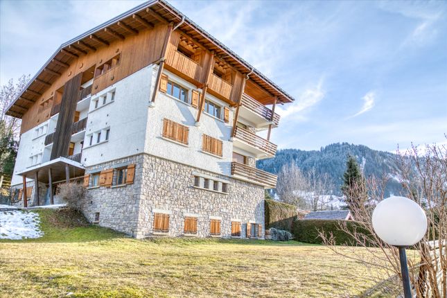 Thumbnail Apartment for sale in Megève, Haute-Savoie, Rhône-Alpes, France