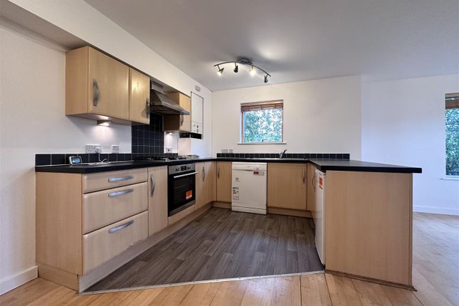 Flat 2, City Heights, Thorpe Road, Norwich photo 2