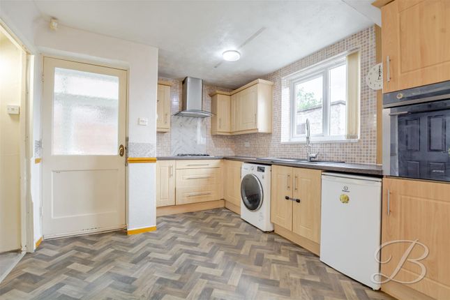 4, Pollard Drive, Mansfield photo 2