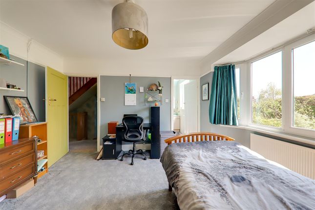 19, Poulters Lane, Worthing photo 3