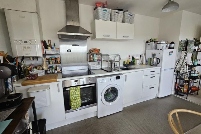 18, Comelybank Drive, Mexborough photo 3
