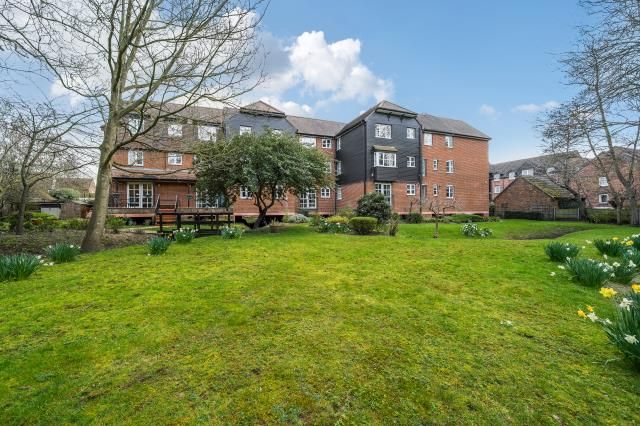 30, Mill Stream Court, Abingdon photo 4
