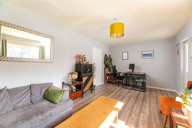 175, Glen Road, Leeds photo 4