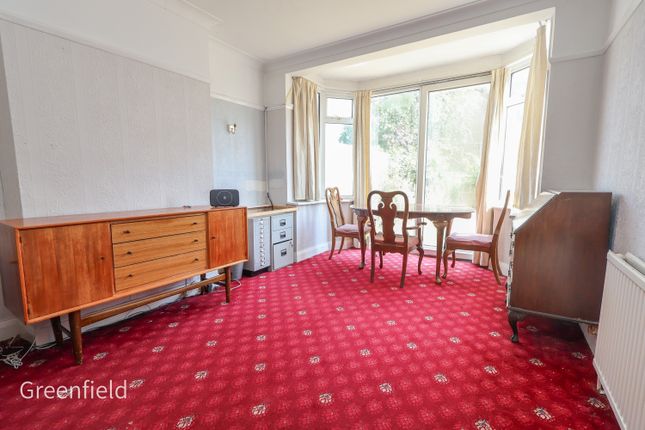 27c, Elgar Avenue, Surbiton photo 3