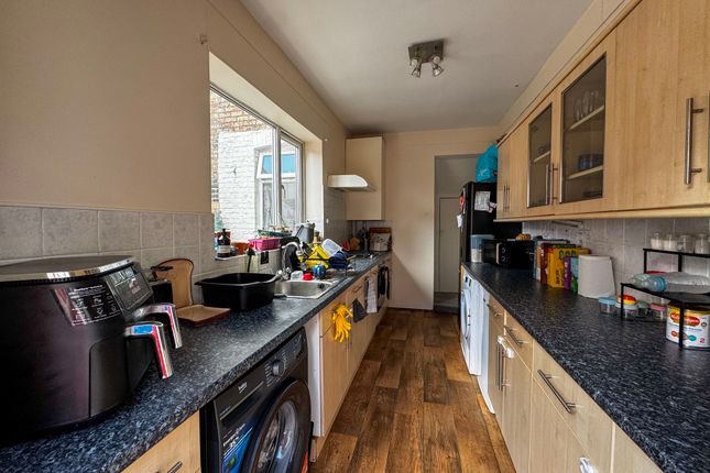 6, Pine Street, Stockton-on-Tees photo 3