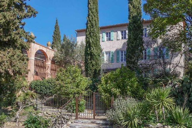 EveryListing.com has millions of real estate listings like this worldwide!