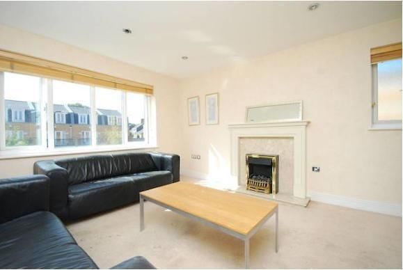 Thumbnail Town house for sale in Franklin Place, Blackheath, Greenwich, London