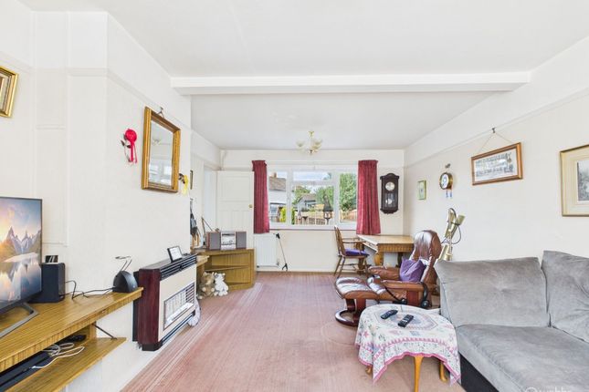 414 King Henrys Drive, Croydon photo 3