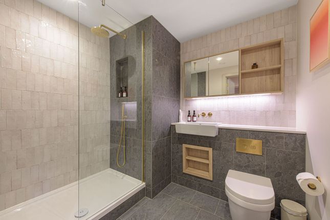 b2rc6430361, The Draper, Colindale photo 5