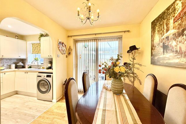 Robinsons Close, Mellis photo 3