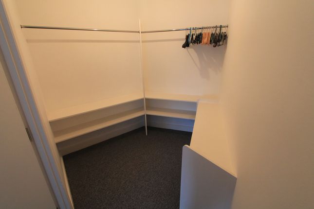 Flat to rent in Richmond Hill, Bournemouth