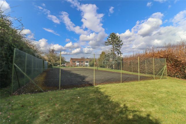 Swallowfield, 12, Manor Close, Andover photo 3