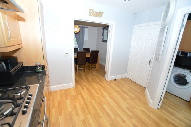4 Bed Detached House For Sale In French S Gate Dunstable Lu6 Zoopla