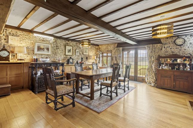 Smugglers Barn, Jevington Road, Polegate photo 3