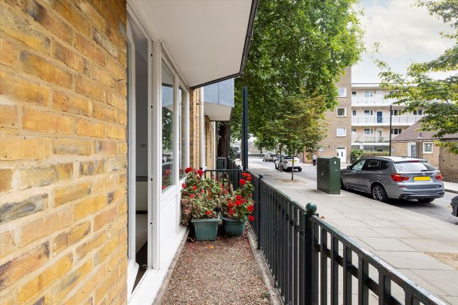 Flat for sale in Milmans Street, Chelsea, London