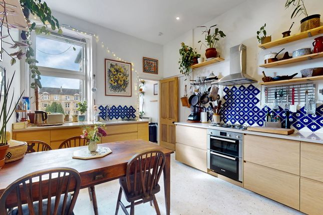 2/1, 50, Dixon Avenue, Glasgow photo 4