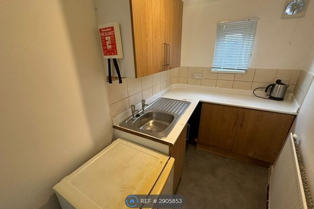 Elder Grove, Wakefield photo 2