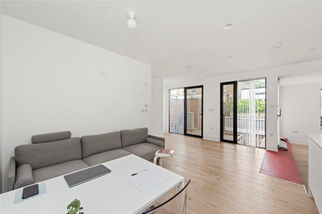 1-bed house on 1B,, Eade Road, London, £425,000