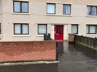 Thumbnail Flat to rent in Stevenson Street, Grangemouth