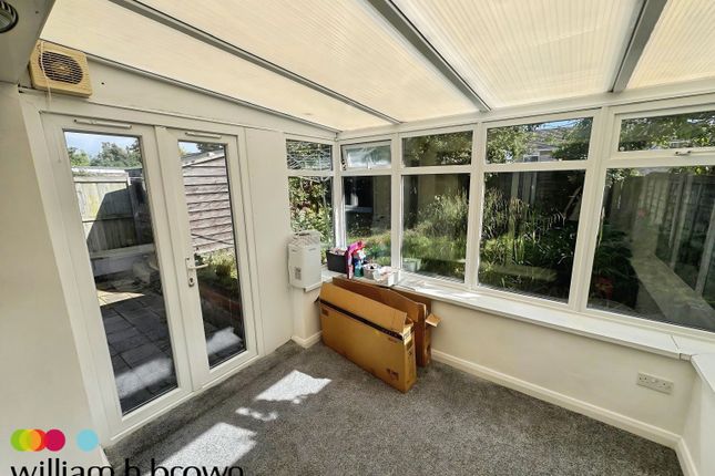 64, Laburnum Crescent, Frinton-on-Sea photo 4