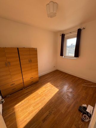 44B Stock Street, Stock Street, London photo 5