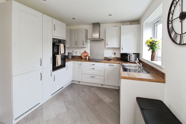 29 Jarvis Drive, Jarvis Drive, Crawcrook photo 4