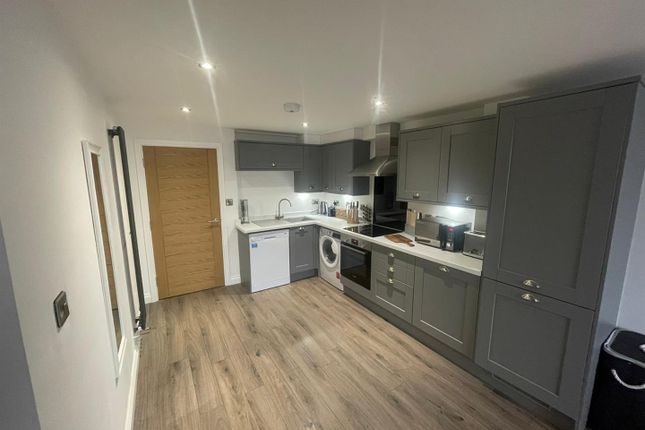 Flat to rent in Lears Residence, 4-6 Horsemarket, Darlington