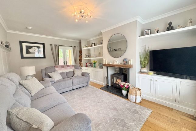 4, The Crescent, Atherstone photo 2