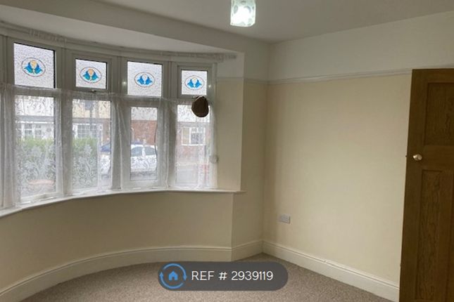 Oaklands Avenue, Littleover, Derby photo 5