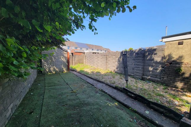 9 Elm Rd, Neath photo 5