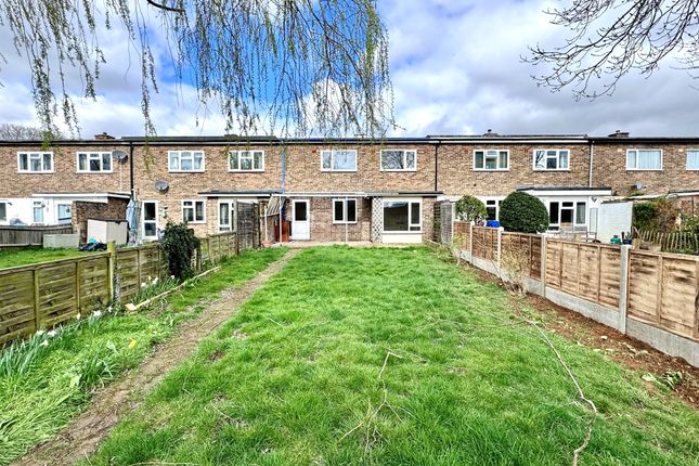Terraced house for sale in Broadwater Crescent, Stevenage