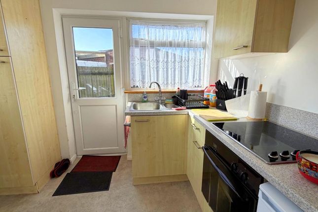 9, Victoria Close, Polegate photo 4