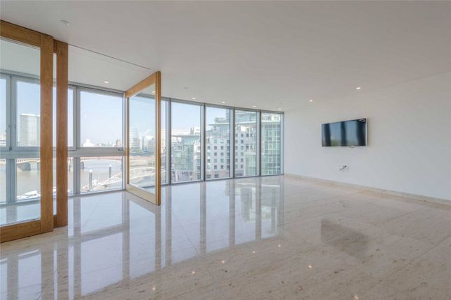 Thumbnail Flat to rent in The Tower, St George Wharf, Vauxhall
