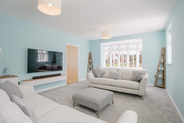 2, Seymour Green, Kenilworth photo 2