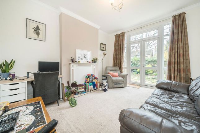 26A, Melbourne Avenue, London photo 2