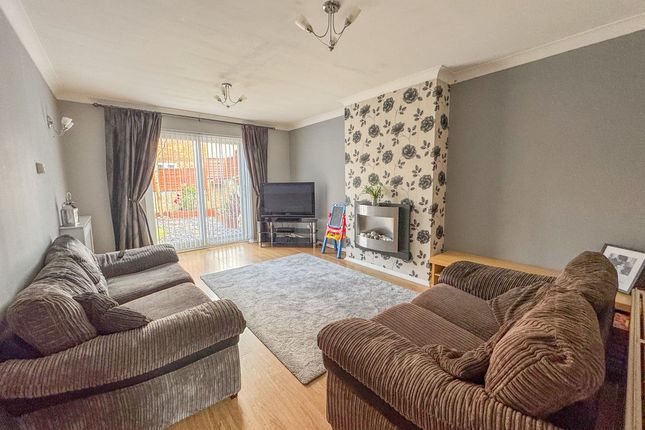1, Barnwell Drive, Hockley photo 3