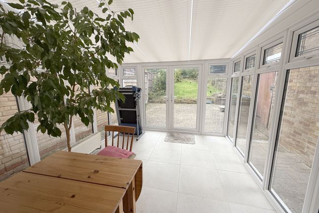 102, Carpenter Way, Potters Bar photo 4