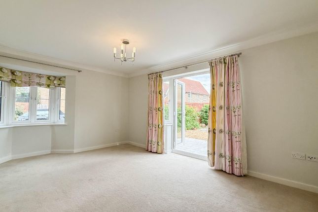 9, Yarrow Walk, Red Lodge, Bury St. Edmunds photo 2