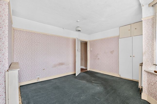 James Avenue, Dagenham photo 4