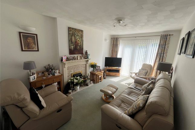 6, The Willows, Northamptonshire photo 3
