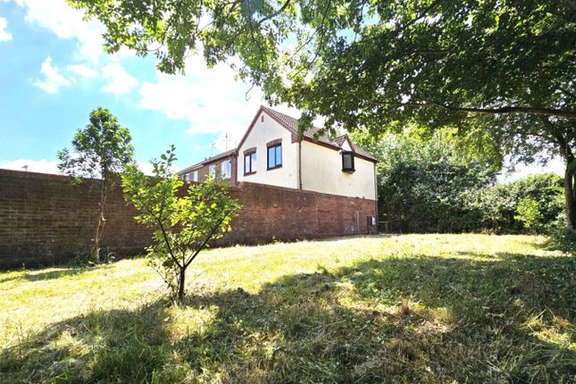 Thumbnail Terraced house for sale in Duck Meadow, Lyppard Hanford