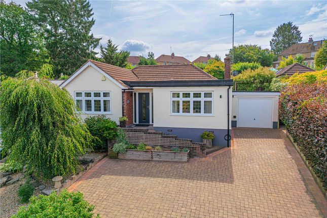 2-bed house on Cedar Heights,, Browns Spring, Berkhamsted, £950,000