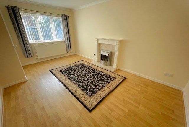 20, Ifton Fields, St Martins photo 2