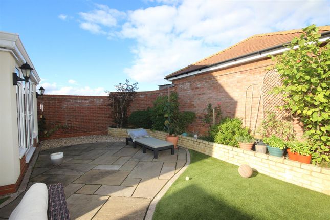 1, St. James Way, Bedford photo 4