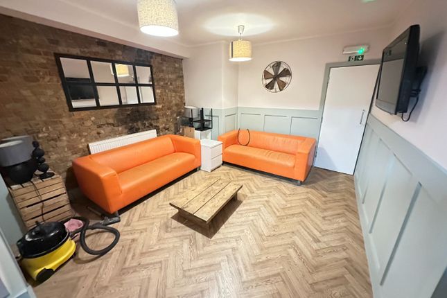En Suite 6, 76 Park Street, Bedfordshire photo 4