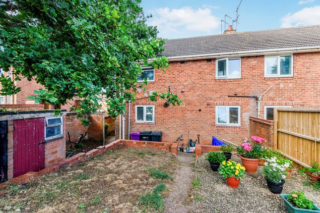 129a, Westacre Crescent, Wolverhampton photo 2