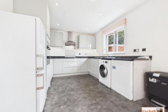 8, Ballater Close, Ipswich photo 3