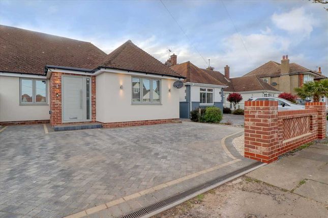 49, Turpins Avenue, Holland on Sea photo 2