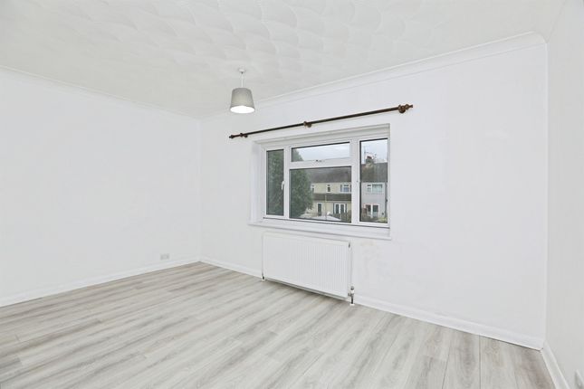 67, Strover Street, Gillingham photo 4