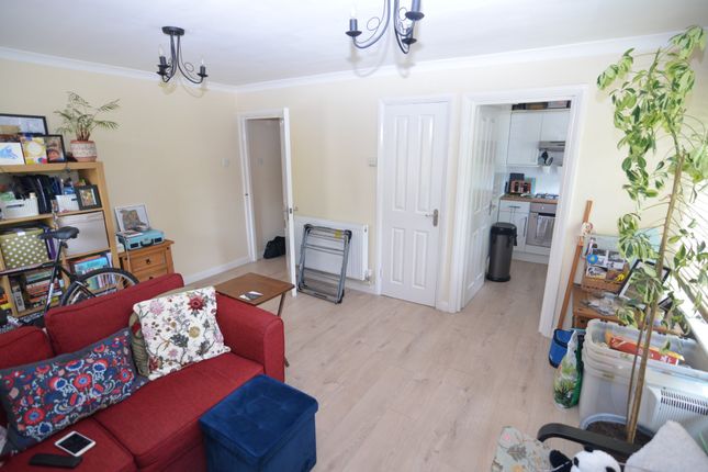 4, Edam Court, Sidcup photo 3